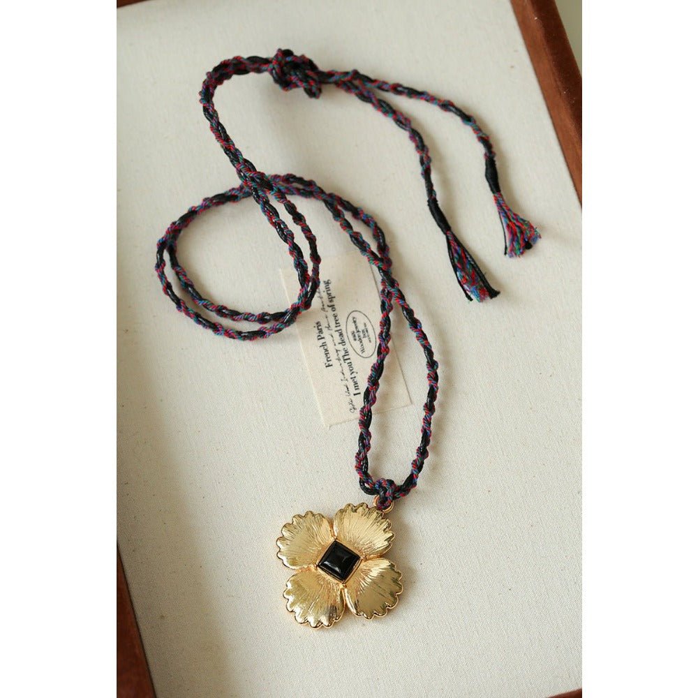“Fortune Circle” Shell Hibiscus & Clover Long Necklace - floysun