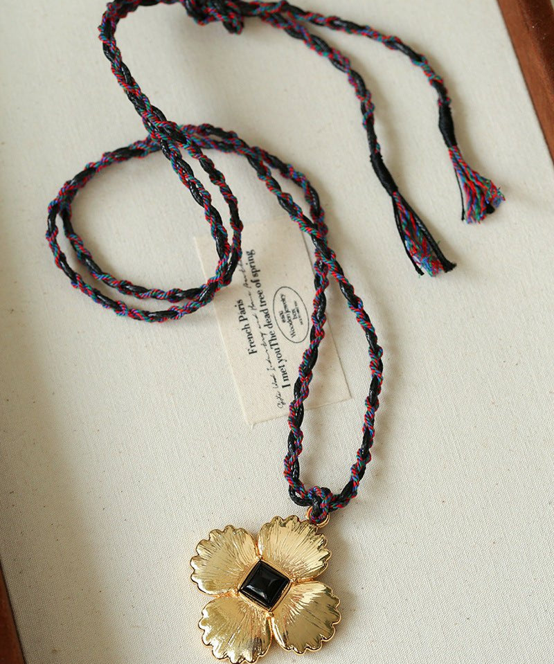 “Fortune Circle” Shell Hibiscus & Clover Long Necklace - floysun