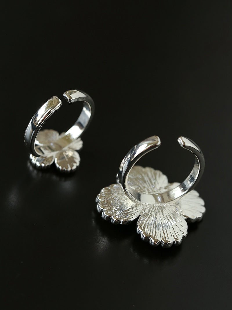 “Fortune Circle” Shell Hibiscus & Clover Ring - floysun
