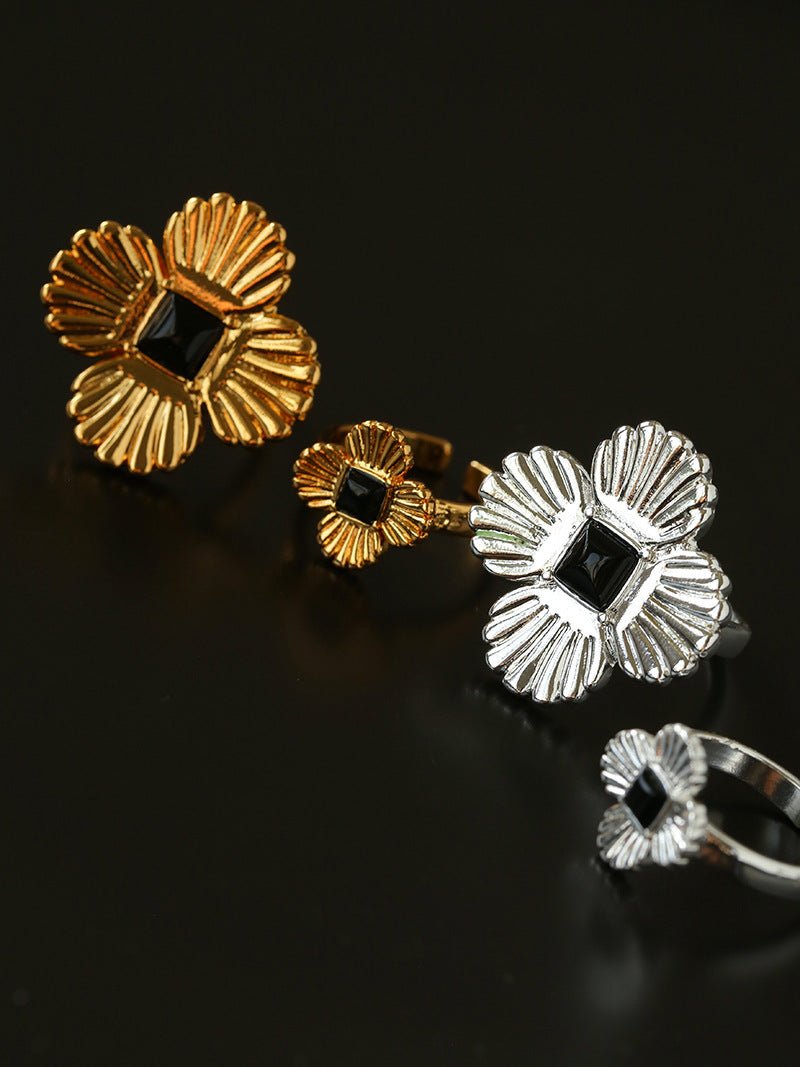 “Fortune Circle” Shell Hibiscus & Clover Ring - floysun