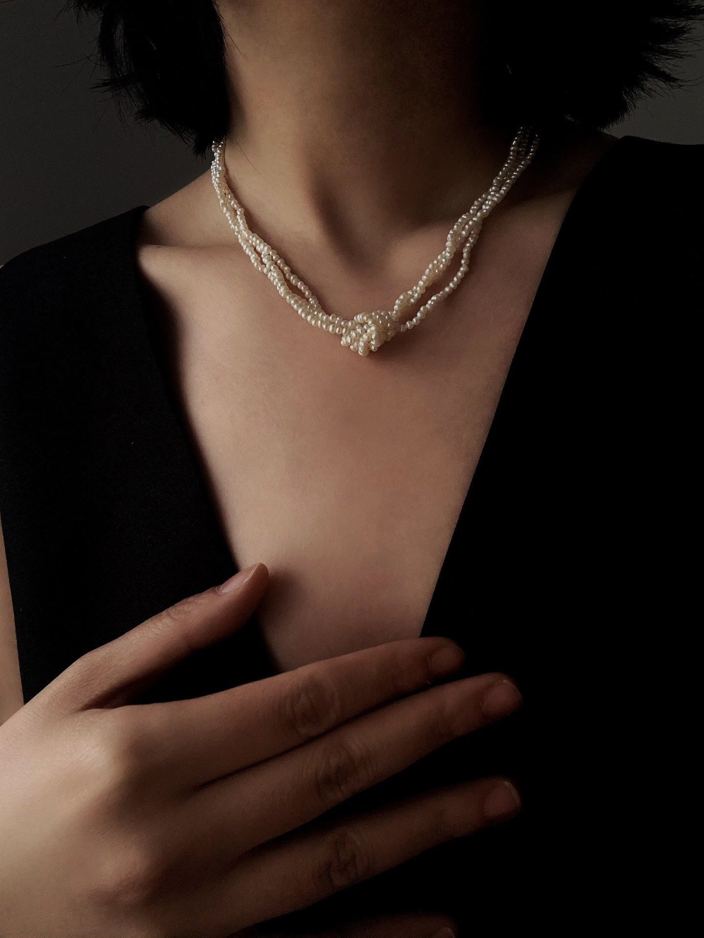 French Chic Multi - Layer Rice Pearl Choker - Hand - Knotted Natural Freshwater Pearl Necklace - floysun