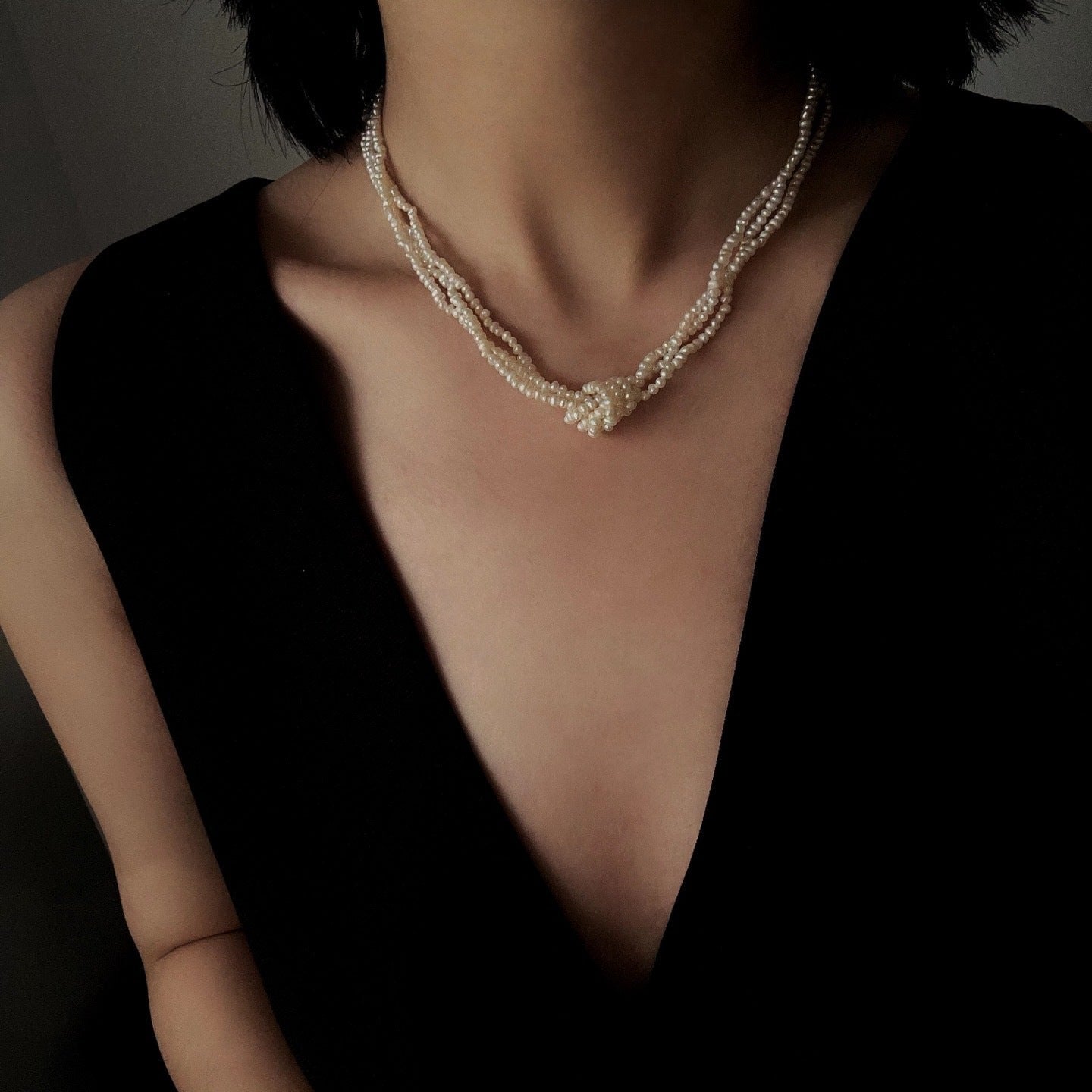 French Chic Multi - Layer Rice Pearl Choker - Hand - Knotted Natural Freshwater Pearl Necklace - floysun