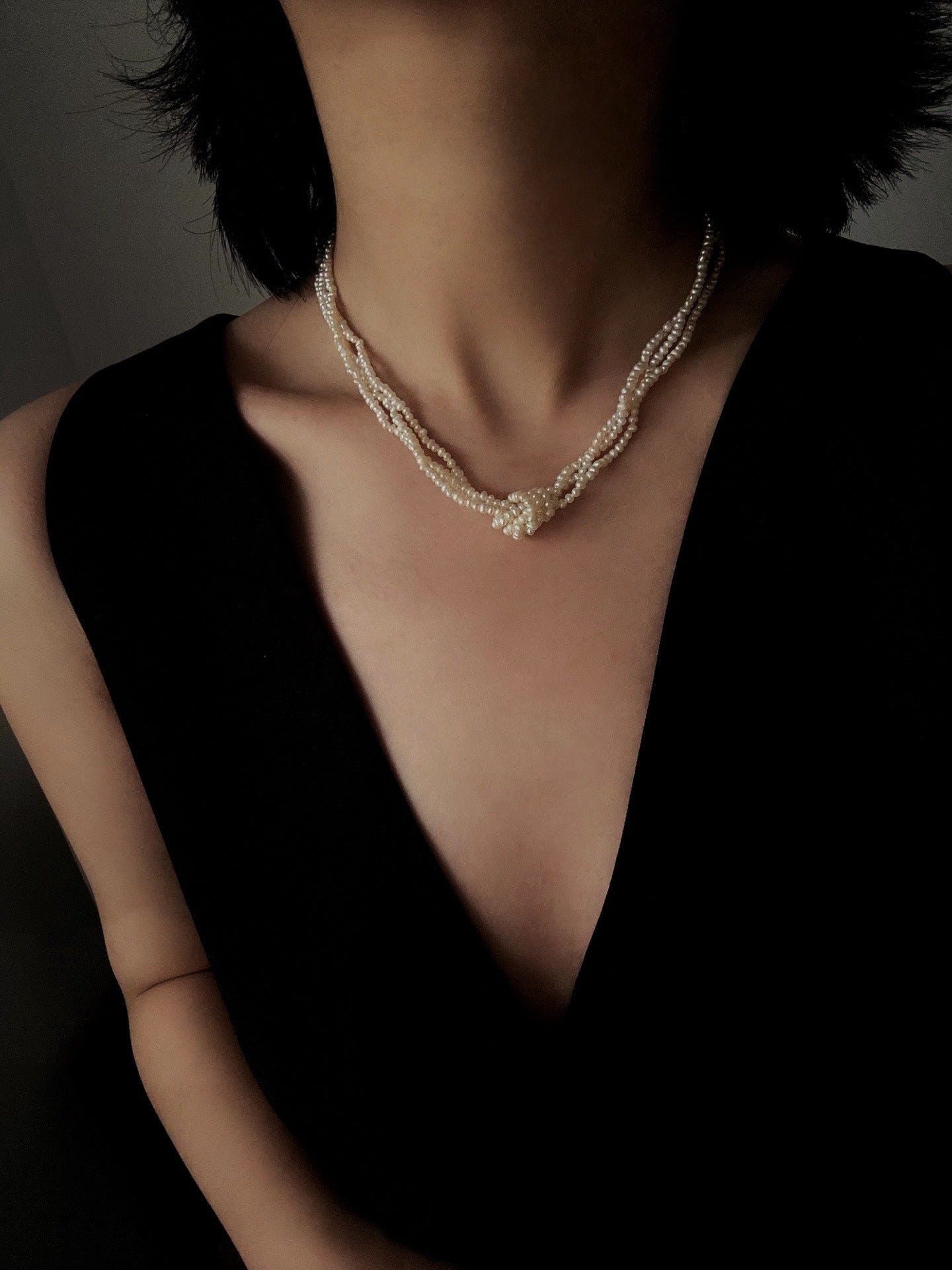 French Chic Multi - Layer Rice Pearl Choker - Hand - Knotted Natural Freshwater Pearl Necklace - floysun
