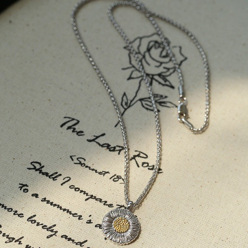 French Vintage 925 Sterling Silver Daisy Necklace - floysun