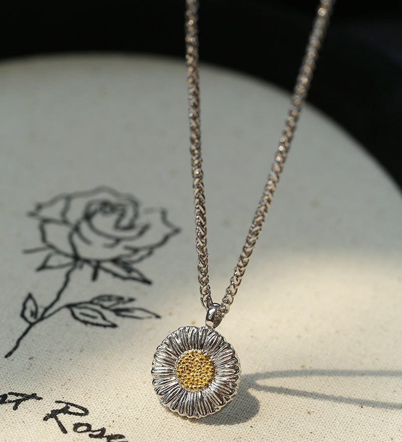 French Vintage 925 Sterling Silver Daisy Necklace - floysun