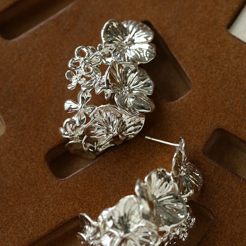 French Vintage Floral Hollow Earrings - floysun