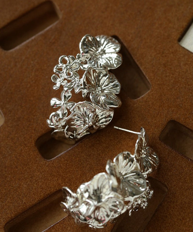 French Vintage Floral Hollow Earrings - floysun