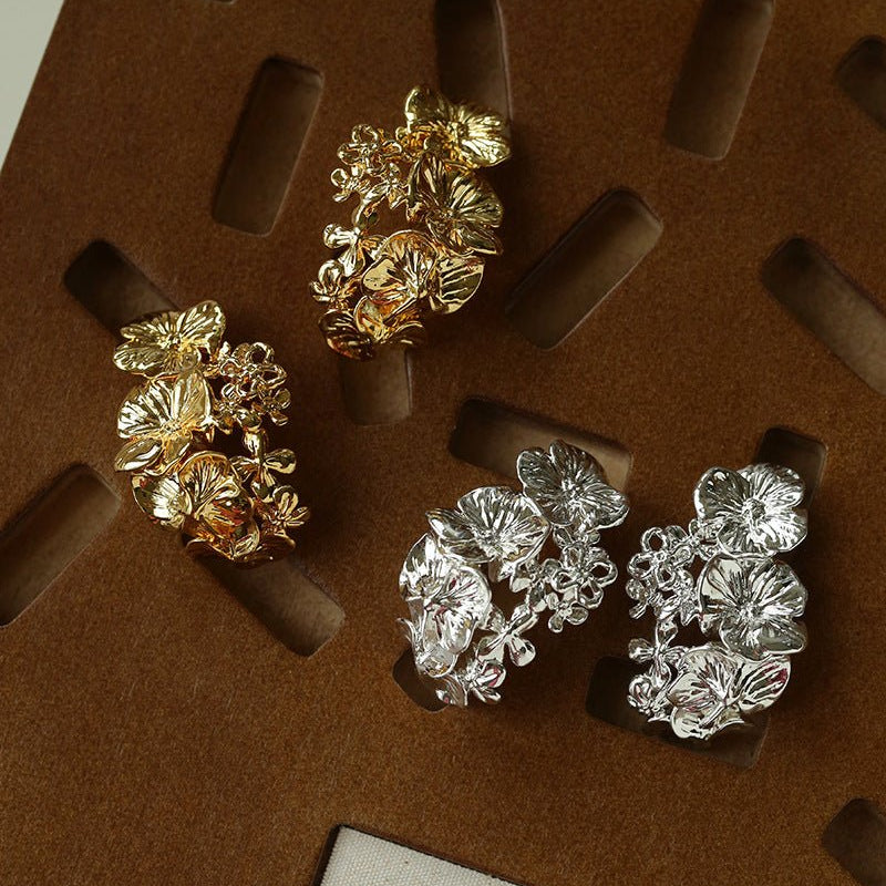 French Vintage Floral Hollow Earrings - floysun