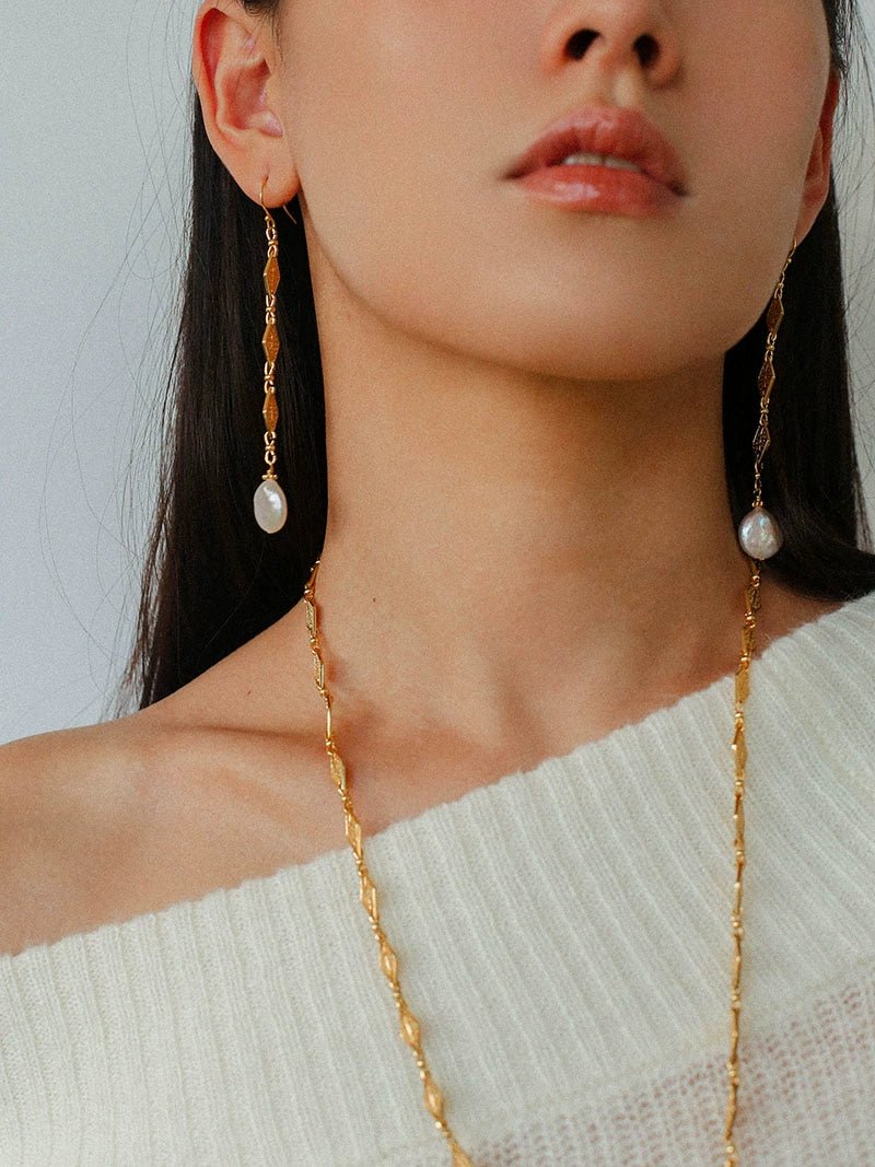 French Vintage Openwork Baroque Pearl Drop Earrings - floysun