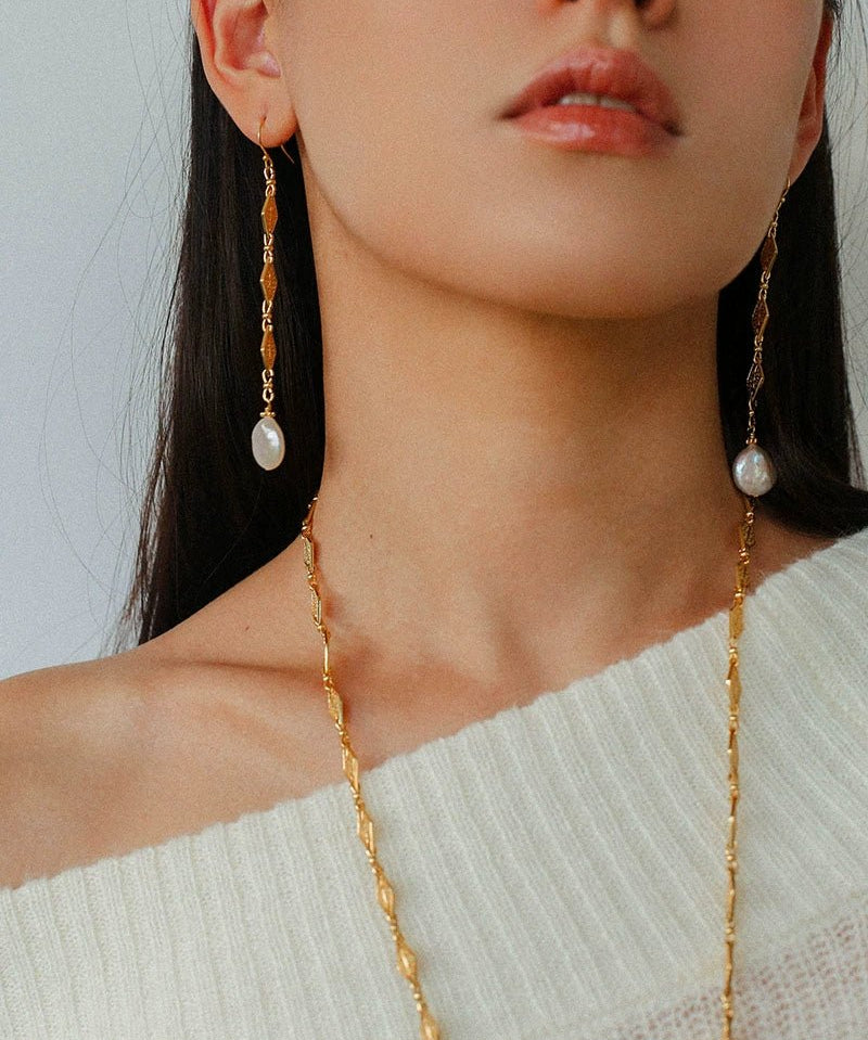 French Vintage Openwork Baroque Pearl Drop Earrings - floysun