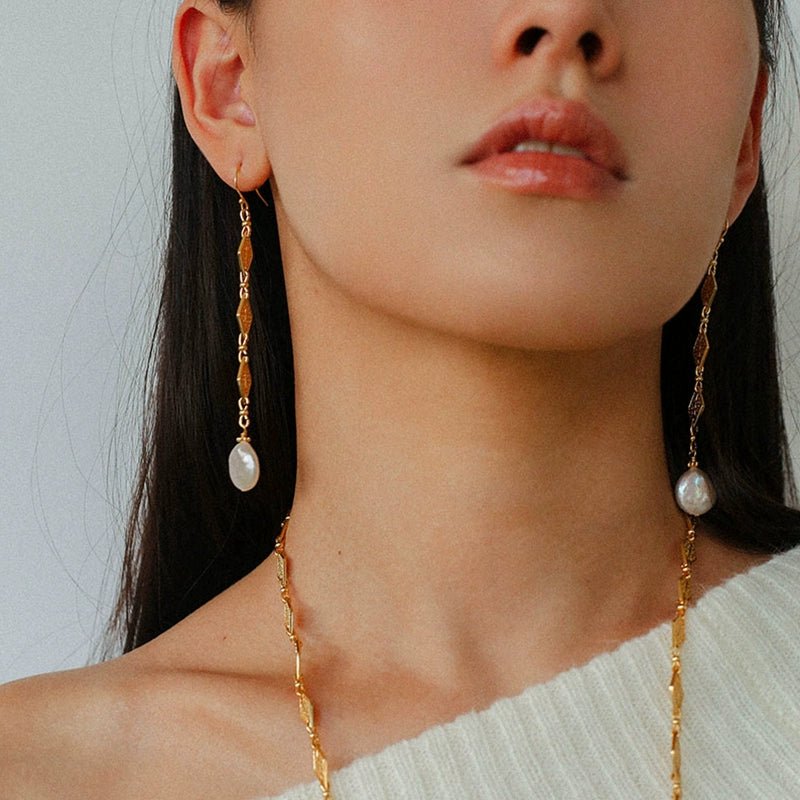 French Vintage Openwork Baroque Pearl Drop Earrings - floysun