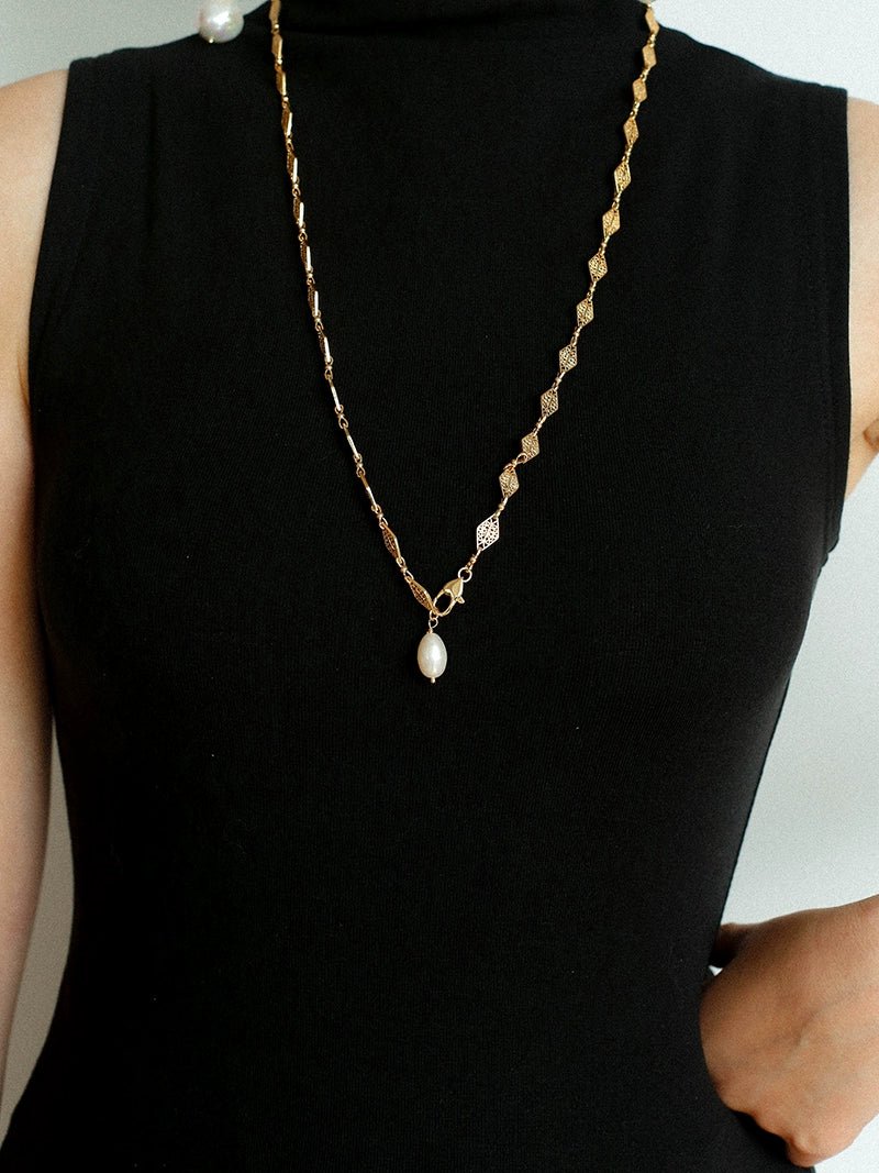 French Vintage Pearl Necklace Gold Plated Openwork Diamond Chain - floysun