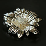 French Vintage Sculpted Daisy Brooch - floysun