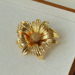 French Vintage Sculpted Daisy Brooch - floysun
