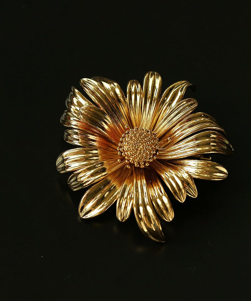 French Vintage Sculpted Daisy Brooch - floysun