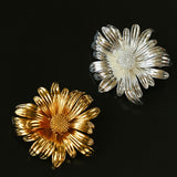 French Vintage Sculpted Daisy Brooch - floysun