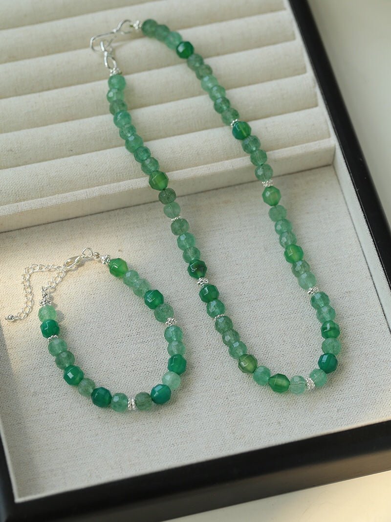 Fresh Green Strawberry Quartz Gemstone Beaded Bracelet - floysun