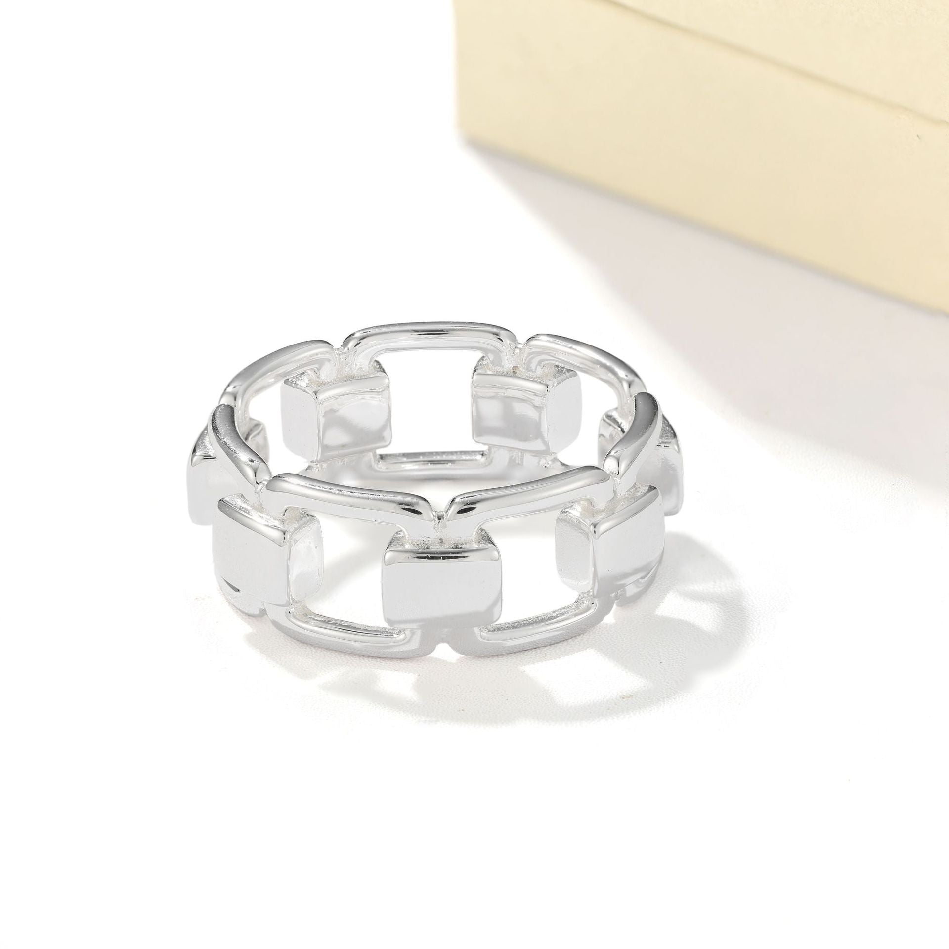 Geometric Link Openwork Band Ring - floysun