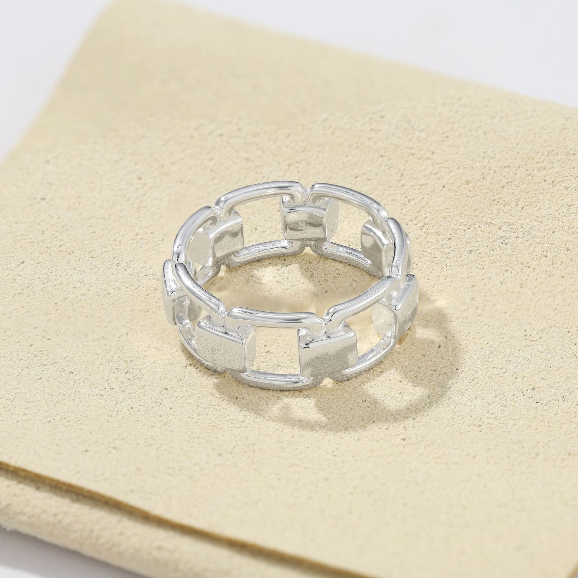 Geometric Link Openwork Band Ring - floysun