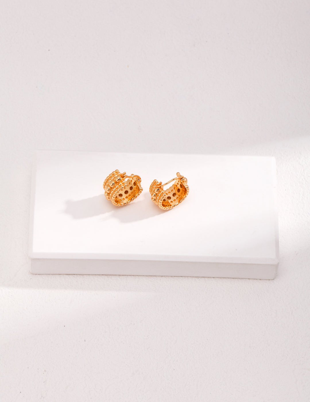 Gold Bead Huggie Hoops Earring - floysun