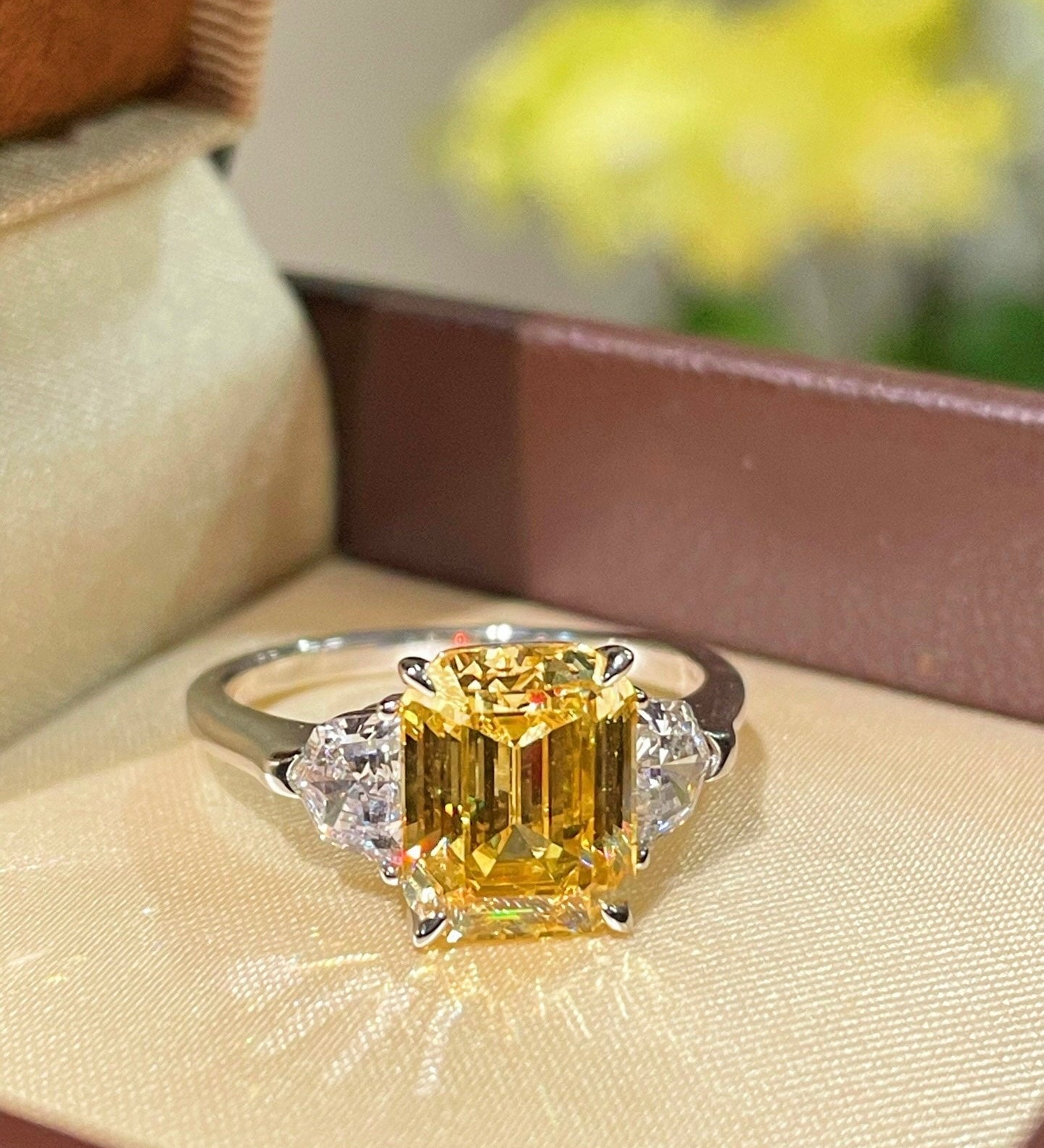 Golden Maze Tower - Cut Yellow Diamond Ring - floysun