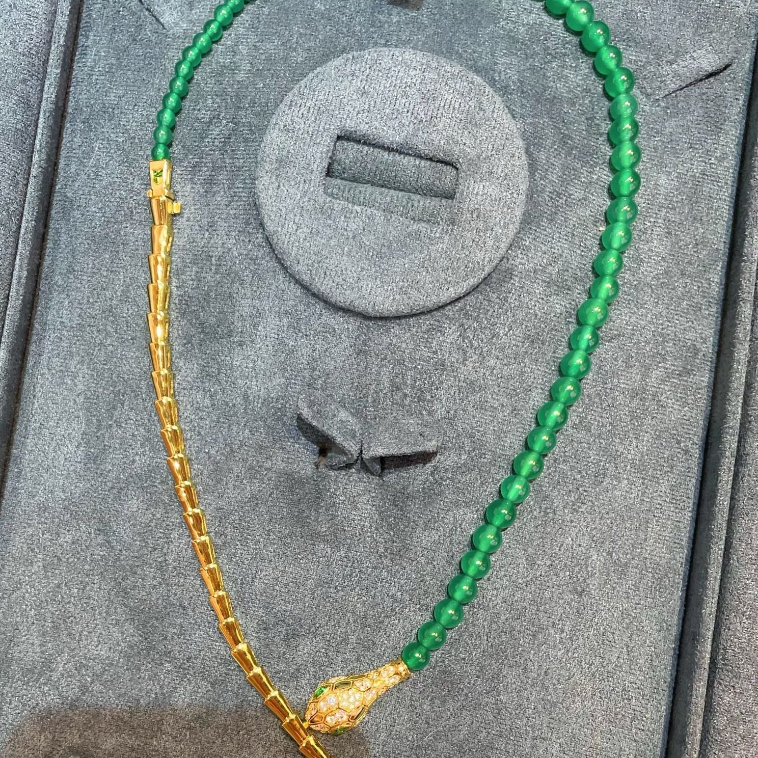 Golden Serpent Red Chalcedony Bead Necklace - floysun