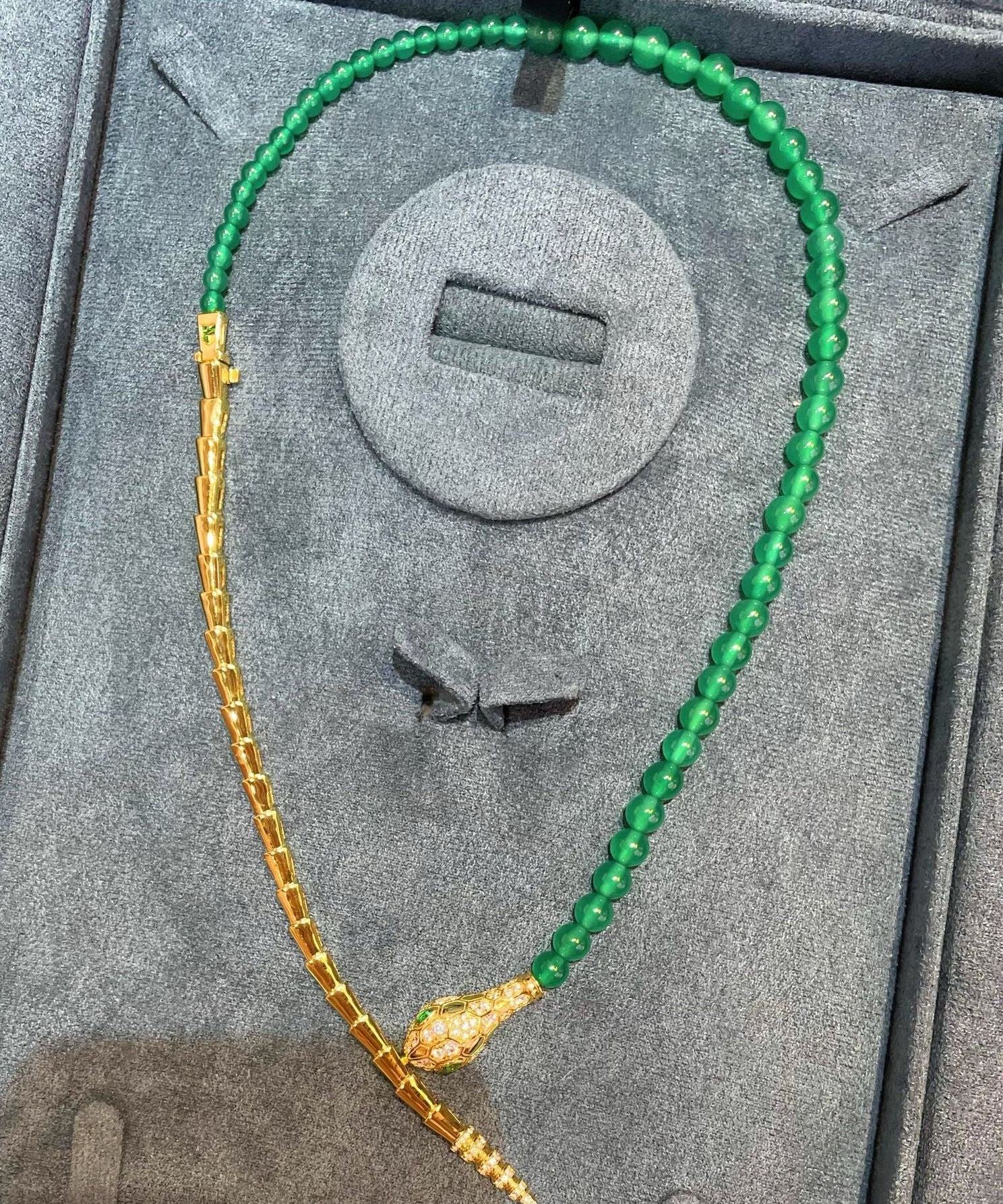 Golden Serpent Red Chalcedony Bead Necklace - floysun