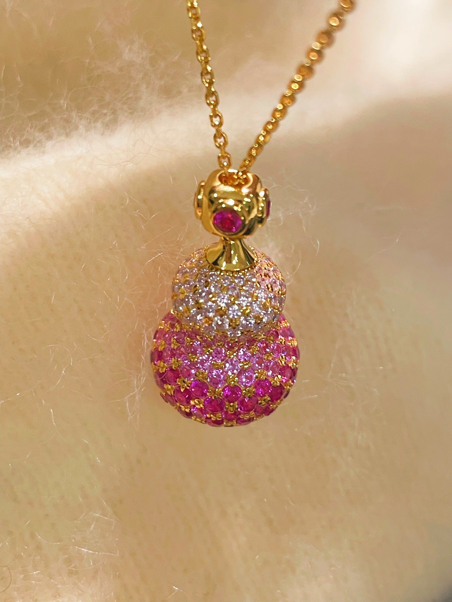 Gradient Pink Gourd Pendant Necklace - floysun