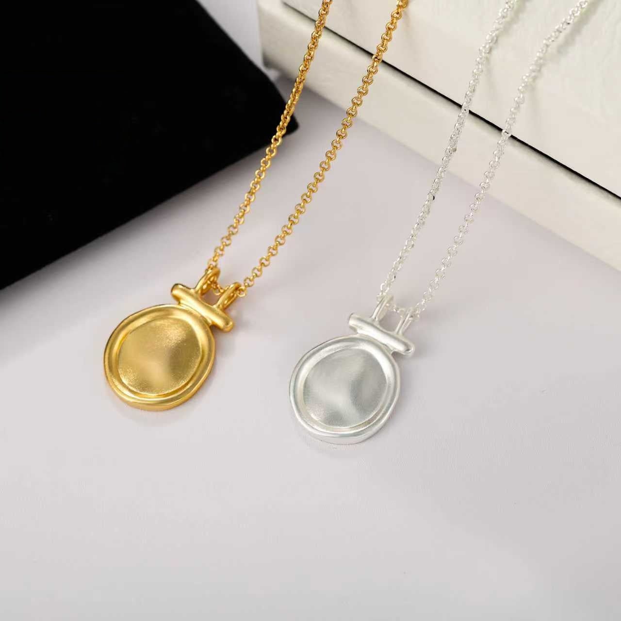 Handcrafted Hammered Round Medallion Necklace - Minimalist 925 Sterling Silver Coin Pendant - floysun