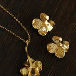 Handcrafted Pearl Flower Necklace - floysun