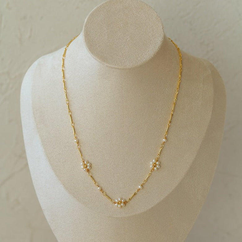 Handwoven Pearl Flower Chain Necklace Type G