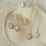 Hollow Lace Frame Baroque Pearl Pendant Necklace - Gold - floysun