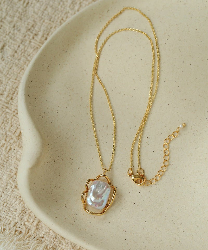 Hollow Lace Frame Baroque Pearl Pendant Necklace - Gold - floysun
