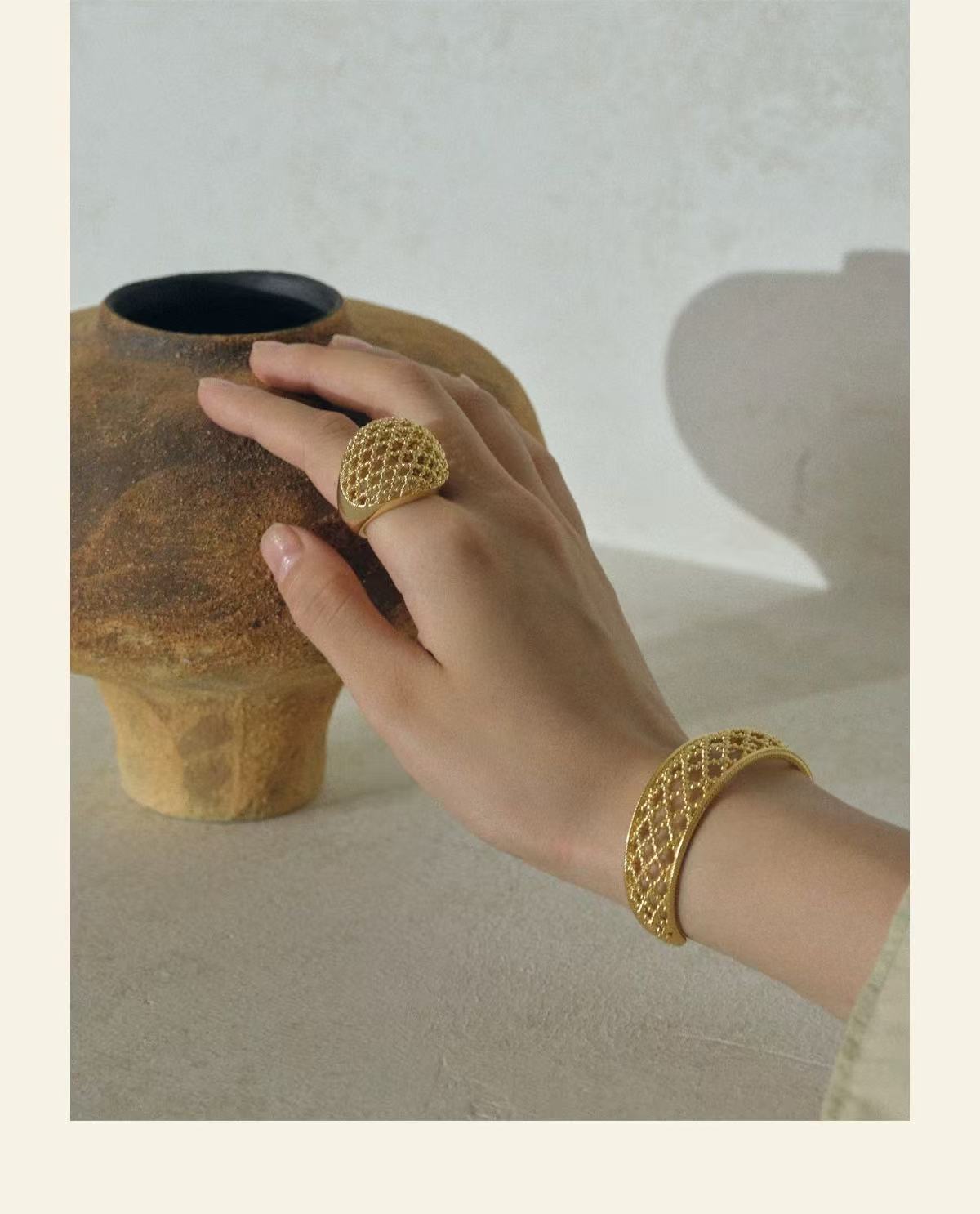 Hollow Mesh Orb Ring - floysun