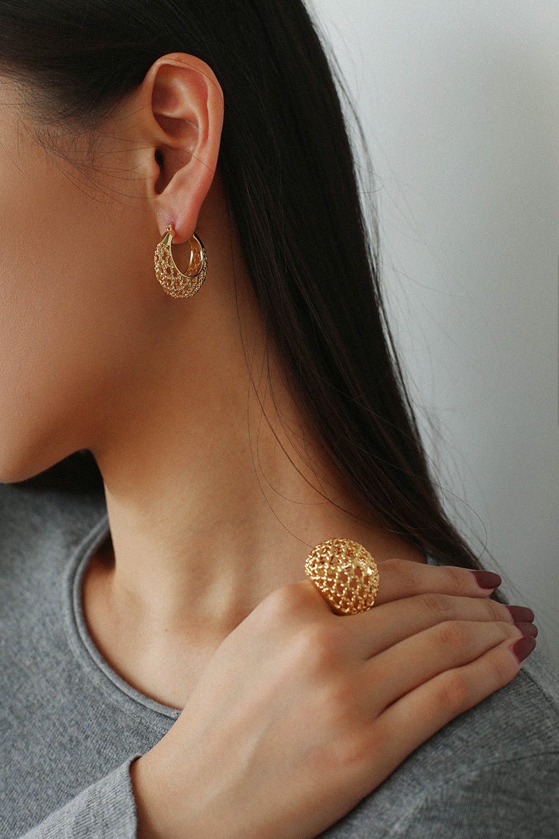 Hollow Mesh Orb Stud Earrings - floysun