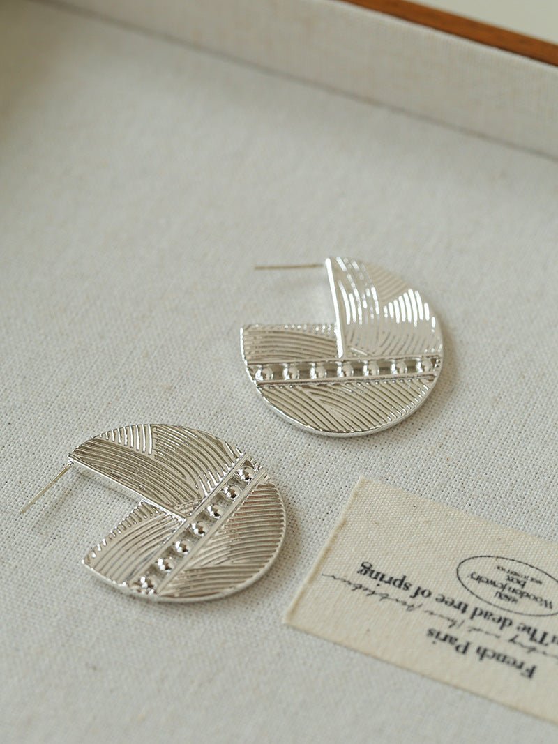 Hollow Woven Geometric Earrings - floysun