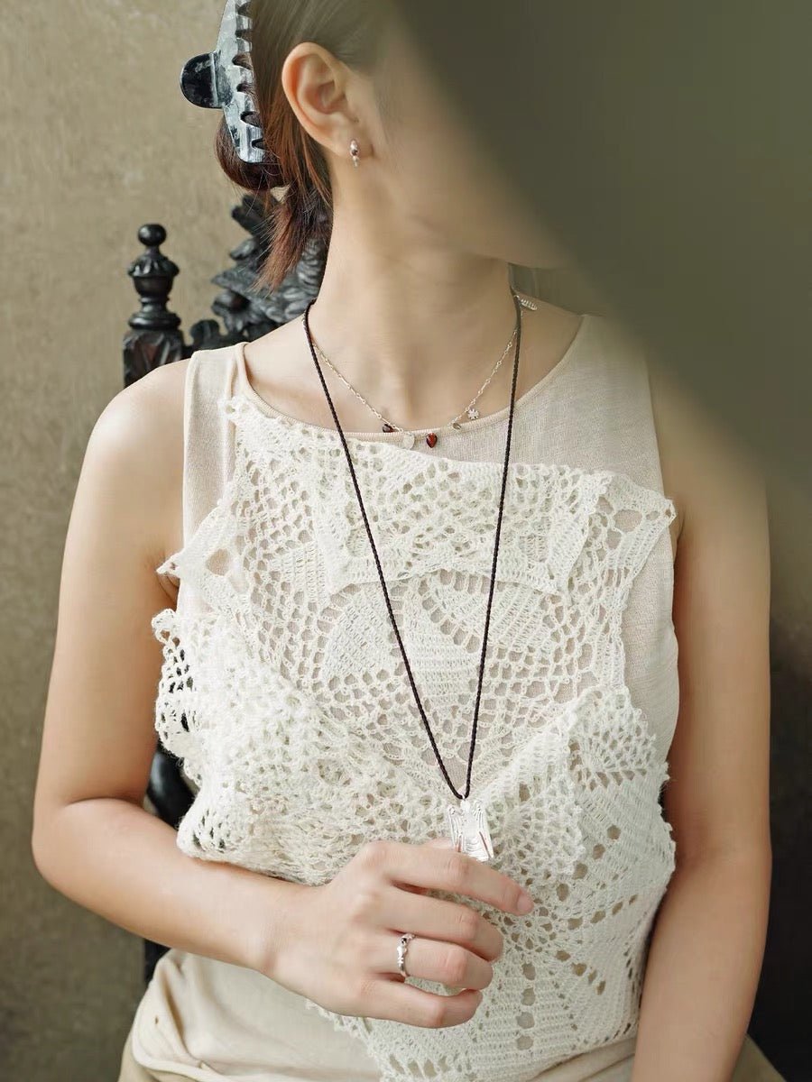 Hugging Hand & Red Tiger's Eye Hoop Earrings - floysun