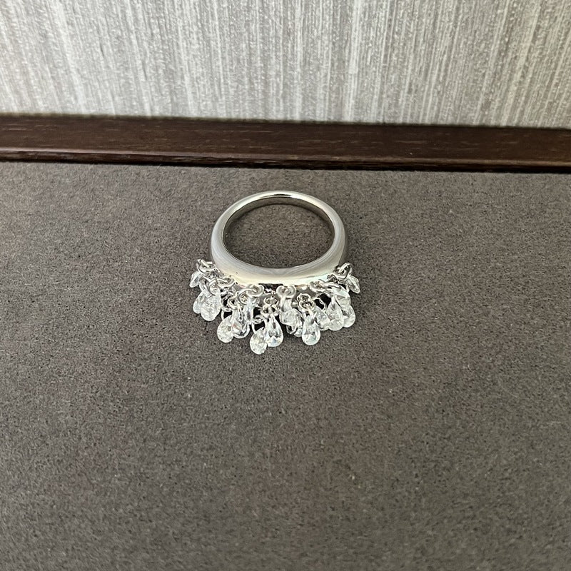 Icy Sparkle Tassel Ring - floysun