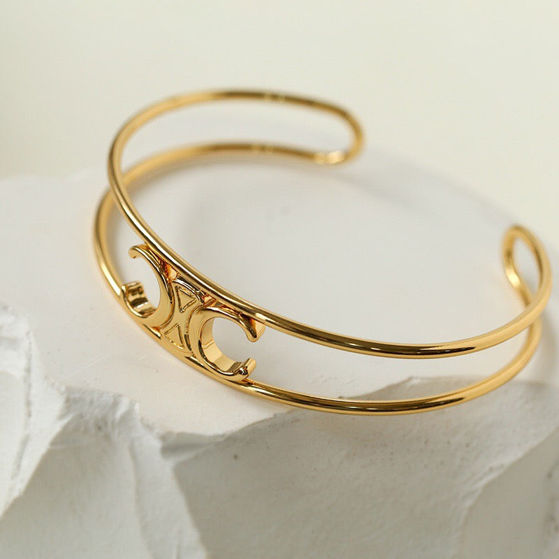 Classic Series Earrings Rings Bracelets