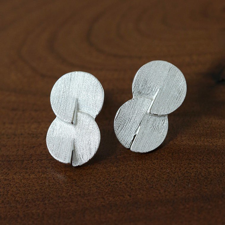 Interlocked Double Circle Brushed Stud Earrings - floysun