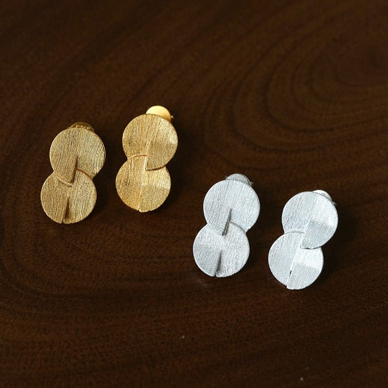 Interlocked Double Circle Brushed Stud Earrings - floysun