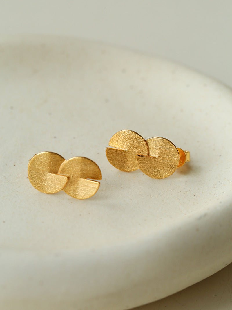 Interlocked Double Circle Brushed Stud Earrings - floysun