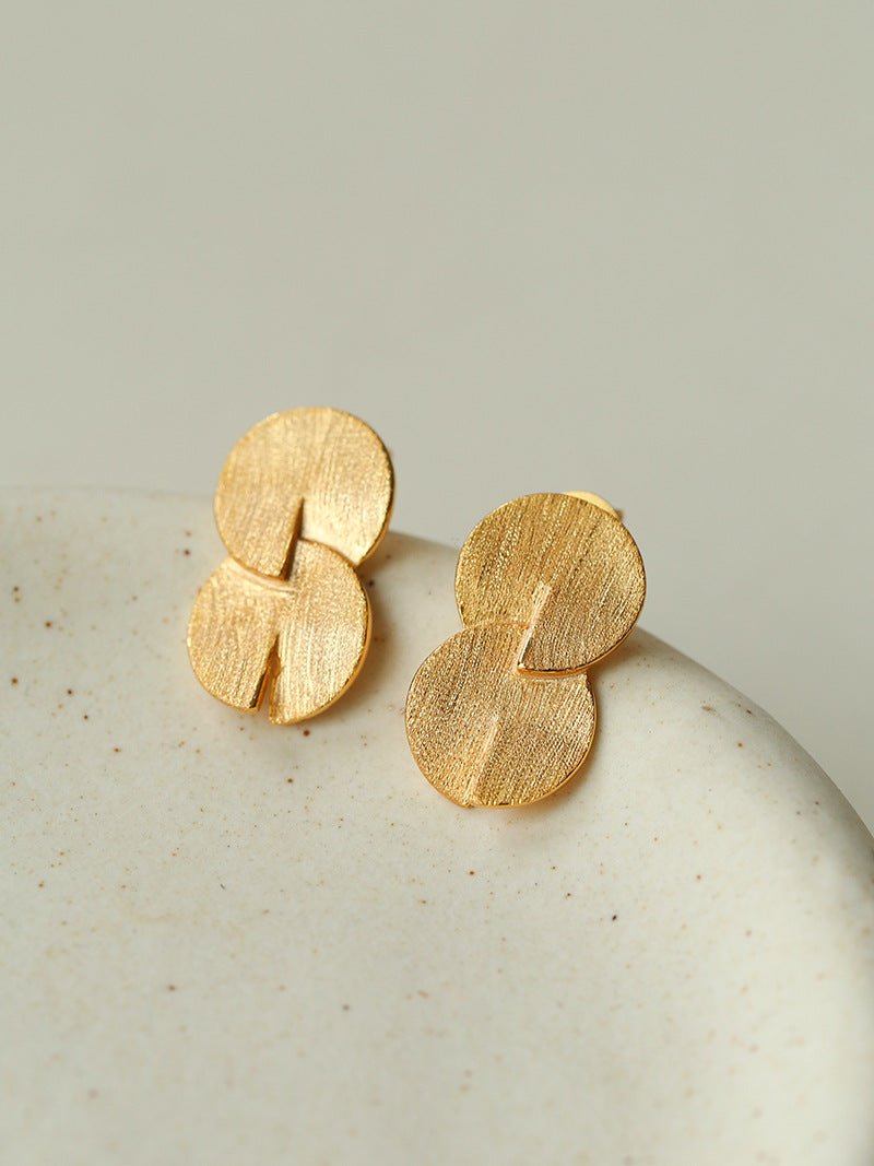 Interlocked Double Circle Brushed Stud Earrings - floysun