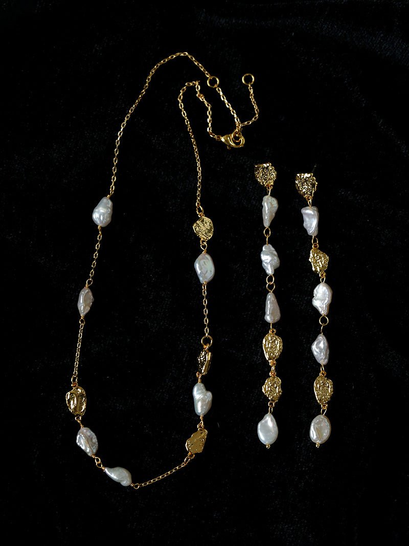 Irregular Freshwater Pearl & Hammered Gold Station Necklace - floysun