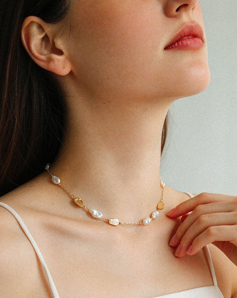 Irregular Freshwater Pearl & Paperclip Chain Toggle Necklace - floysun