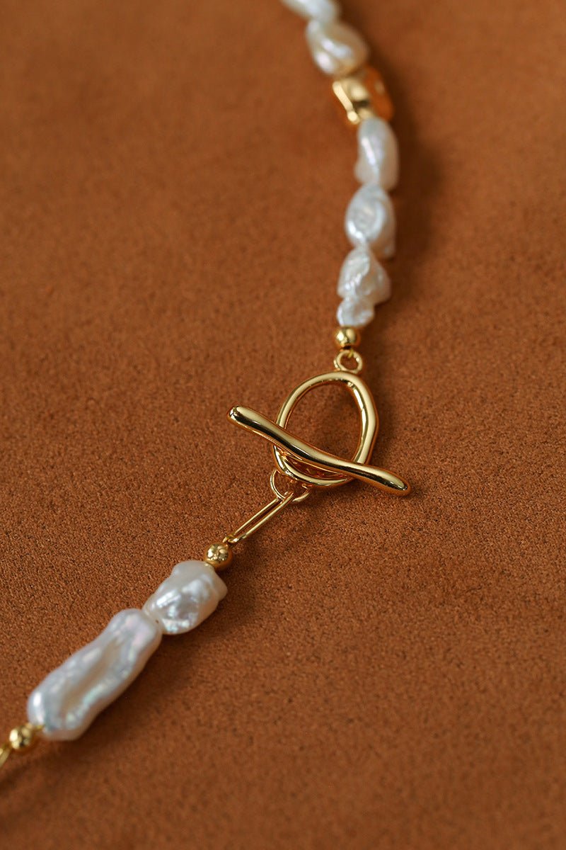 Irregular Freshwater Pearl & Paperclip Chain Toggle Necklace - floysun