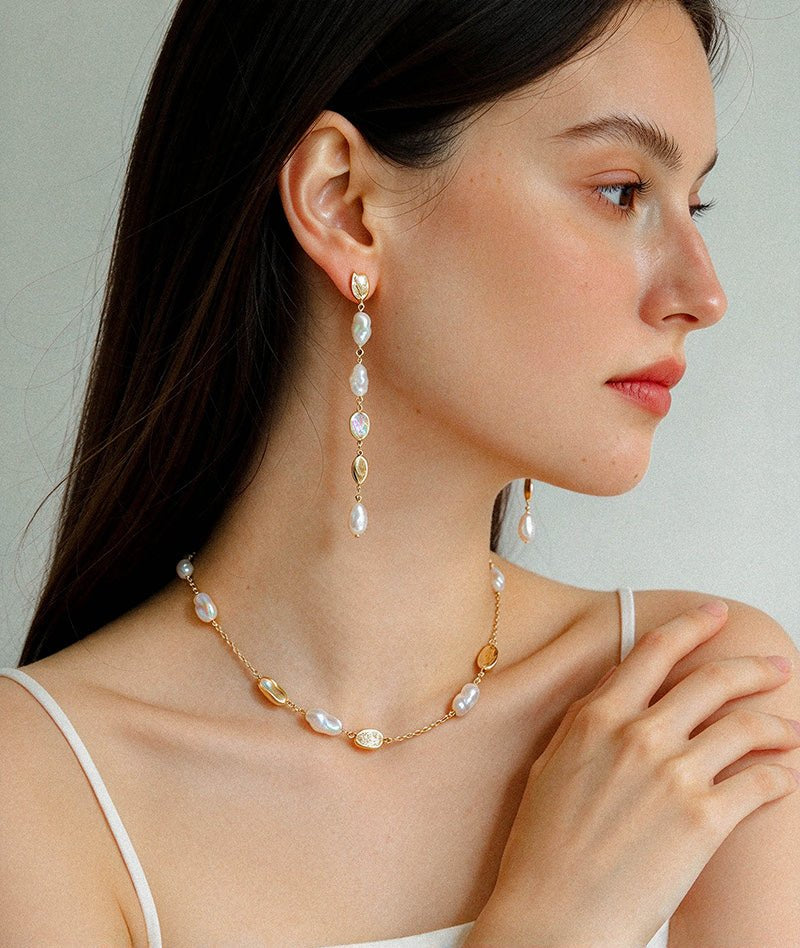 Irregular Freshwater Pearl & Paperclip Chain Toggle Necklace - floysun