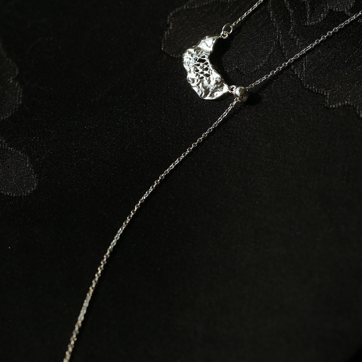 Irregular Hollow Crescent Slider Necklace - floysun