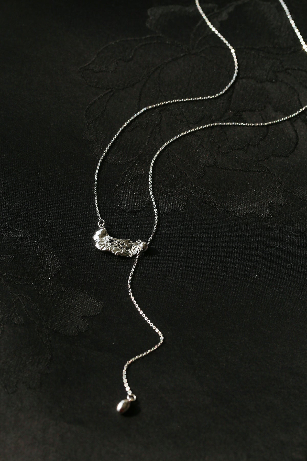 Irregular Hollow Crescent Slider Necklace - floysun