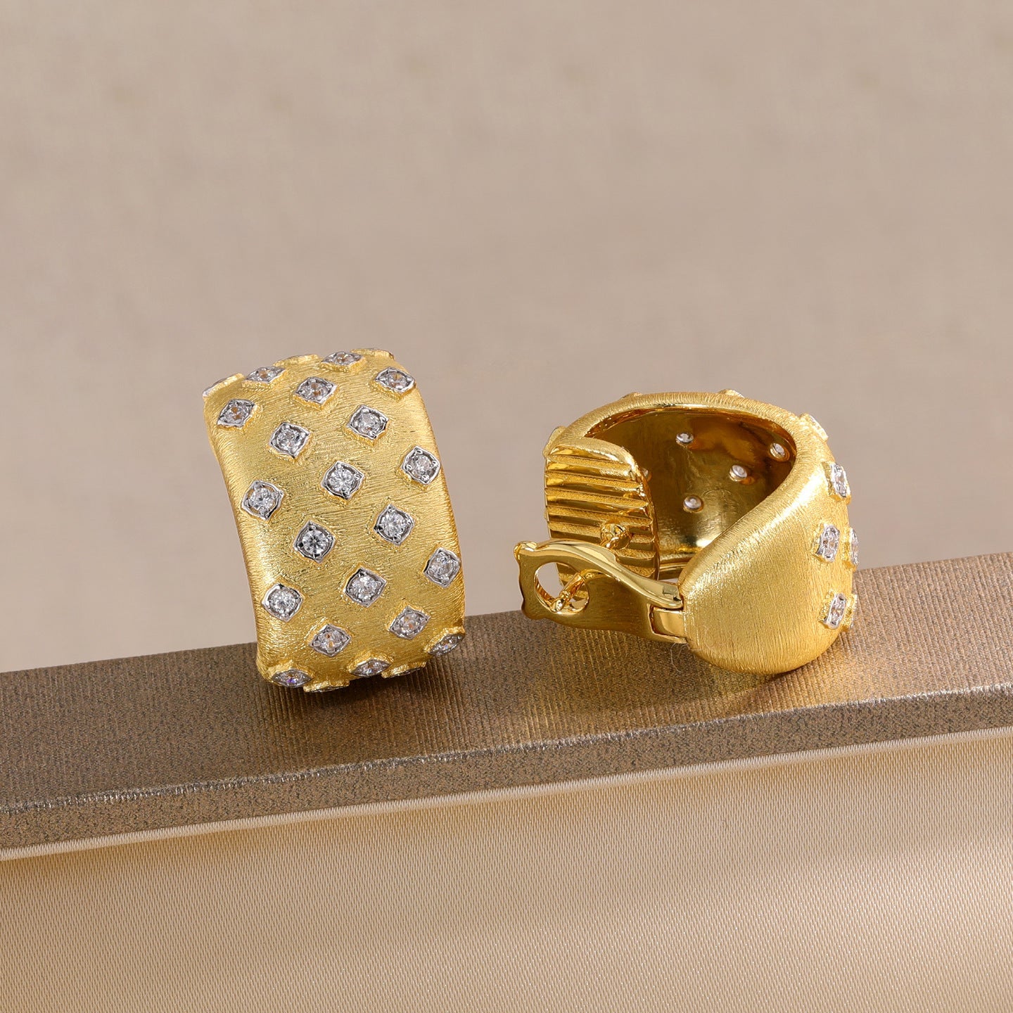 Italian Brushed Full CZ Stud Earrings - floysun